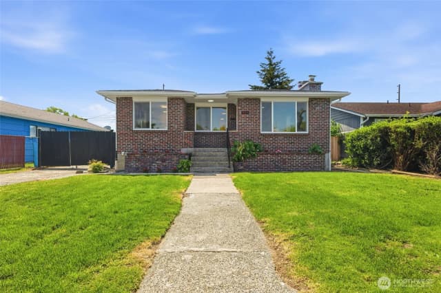 Property photo for 922 E 63rd Street, Tacoma