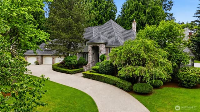 Property photo for 7214 204th Dr Ne, Redmond