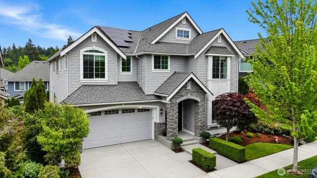 Property photo for 11906 161st Ave Ne, Redmond, WA 98052