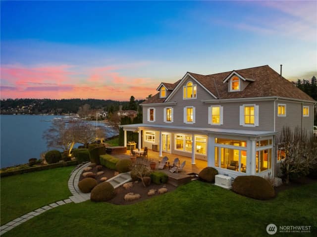 Property photo for 649 E Lake Sammamish Parkway Se, Sammamish