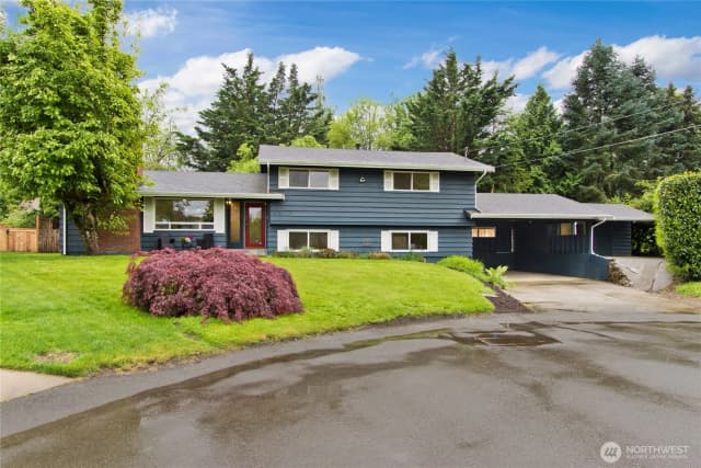 Property photo for 8476 Reinig Place Se, Snoqualmie