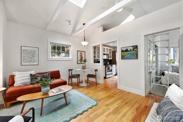 Property photo for 1601 22nd Avenue #2118, Seattle