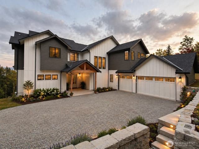 Property photo for 26006 Ne 29th Place, Redmond