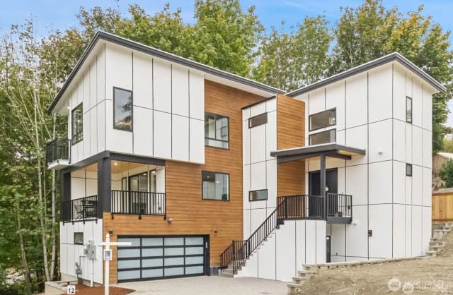 Property photo for 4413 Ne 26 Place, Renton