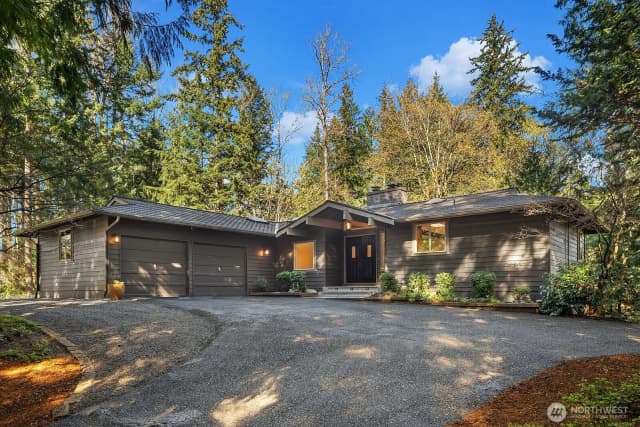 Property photo for 2836 241st Avenue Se, Sammamish, WA 98075