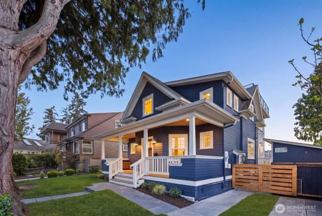 Property photo for 1729 41st Avenue Sw, Seattle