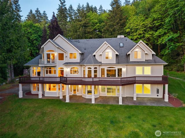 Property photo for 1410 Summit Lake Shore Road Nw, Olympia