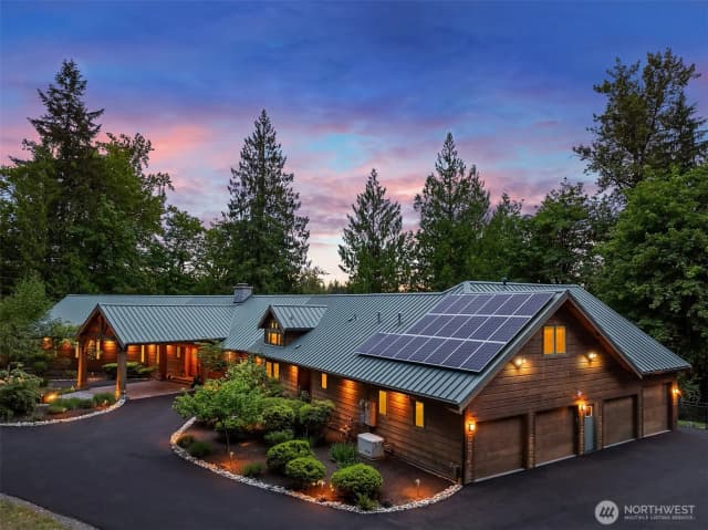 Property photo for 16700 Saybrook Drive Ne, Woodinville