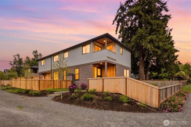 Property photo for 10202 44th Avenue Sw, Seattle