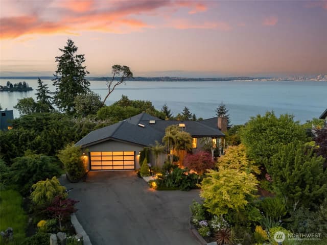 Property photo for 10847 Bill Point Bluff Ne, Bainbridge Island