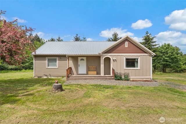 Property photo for 702 King Road, Winlock