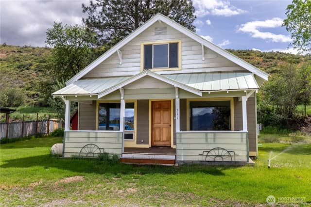 Property photo for 511 Bluff St, Winthrop
