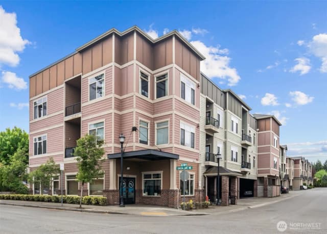 Property photo for 4005 Ne 3rd Place #e, Renton