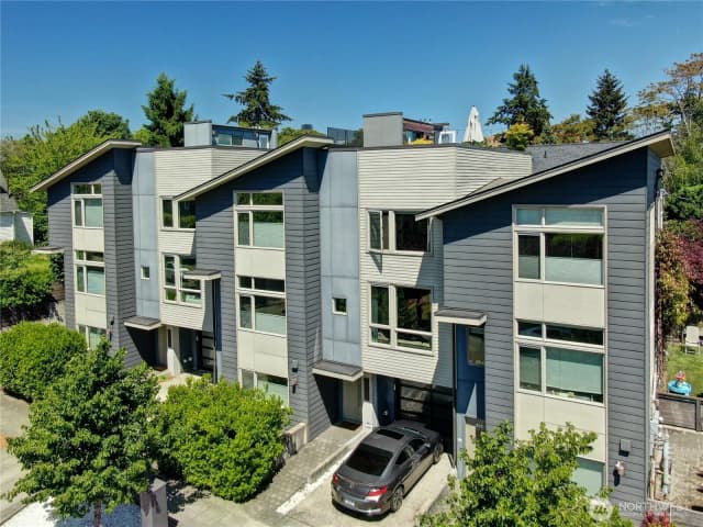 Property photo for 1318 S Atlantic Street, Seattle