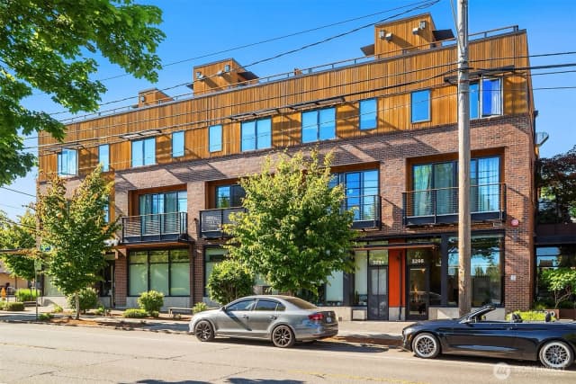Property photo for 3298 Ne 65th Street #103, Seattle