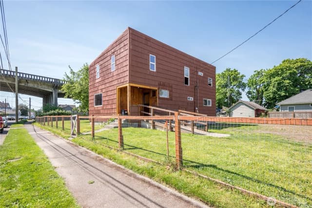 Property photo for 309 Nw 2nd Avenue, Kelso