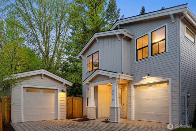 Property photo for 10618 Ne 54th Lane, Kirkland
