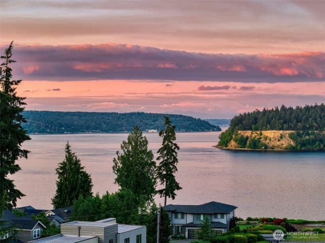 Property photo for 5818 Reid Drive Nw, Gig Harbor