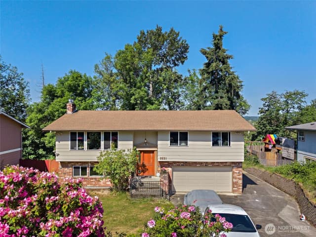 Property photo for 2521 Talbot Crest Drive S, Renton