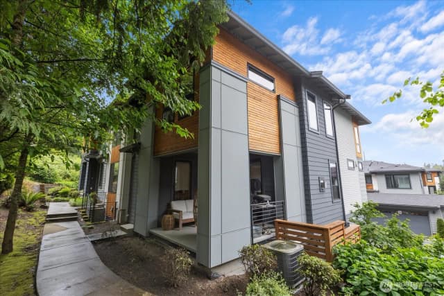 Property photo for 12873 Se 75th Road, Newcastle