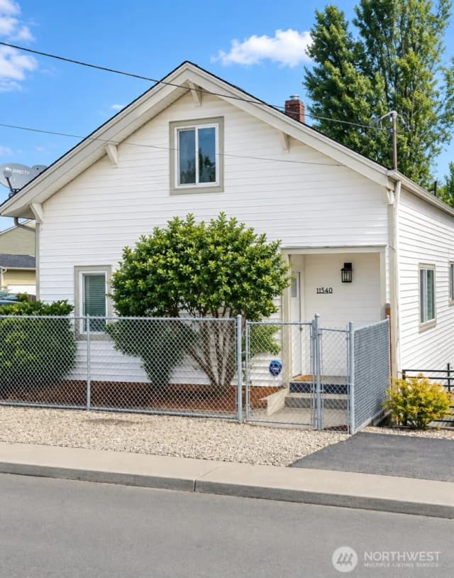 Property photo for 11546 85th Avenue S, Seattle