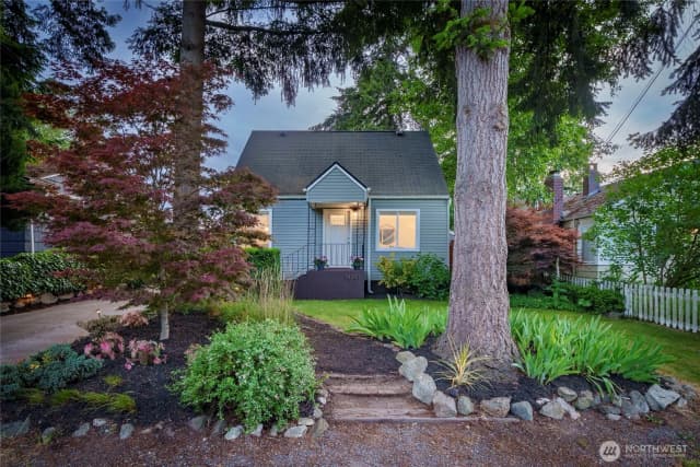 Property photo for 14341 Interlake Avenue N, Seattle