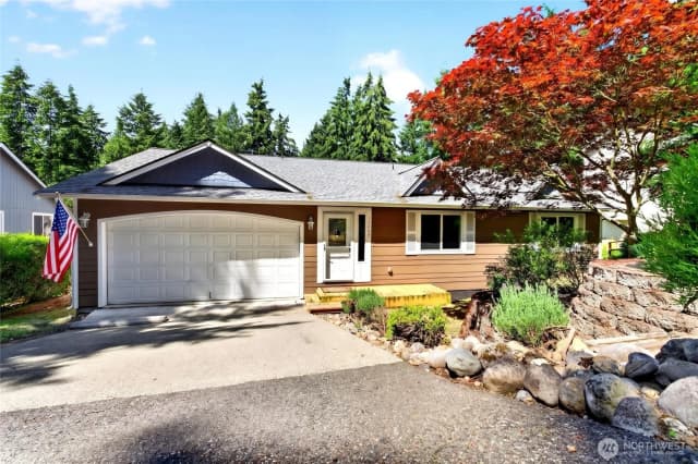 Property photo for 17939 Upland Drive Se, Yelm