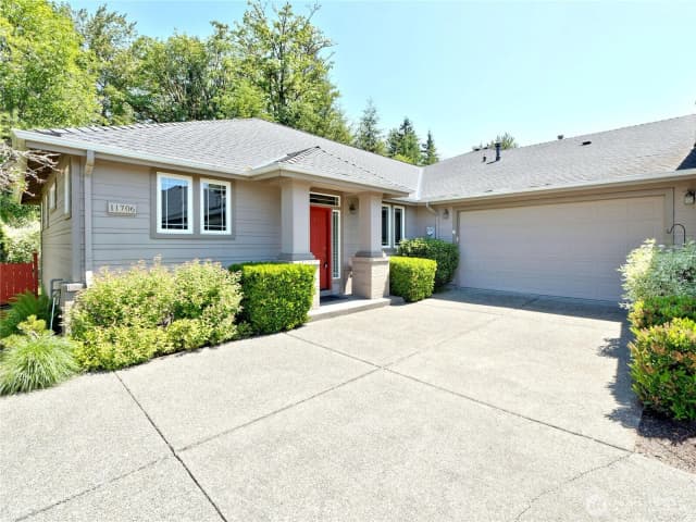 Property photo for 11706 239th Avenue Ne, Redmond