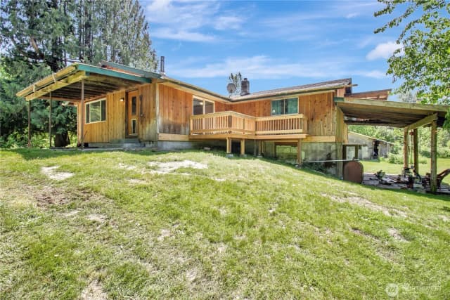Property photo for 30720 Sauk Prairie Road, Darrington