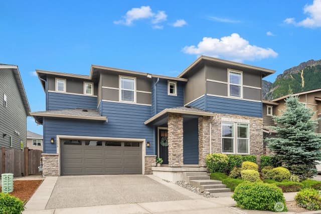 Property photo for 336 Zemp Way Ne, North Bend
