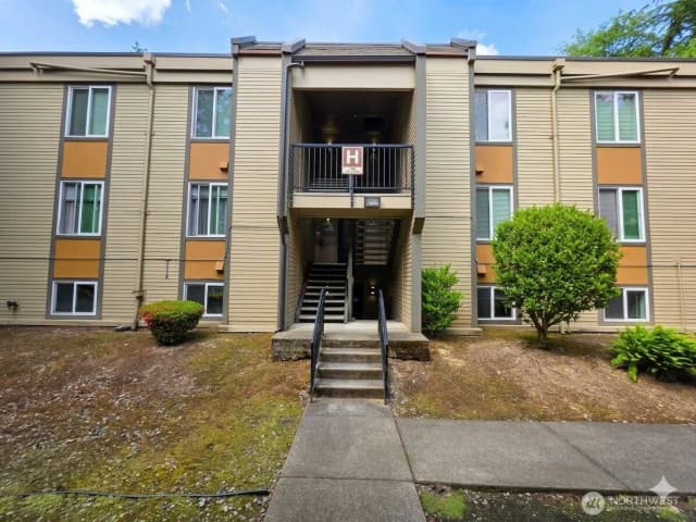 Property photo for 14605 34th Street Ne #h19, Bellevue