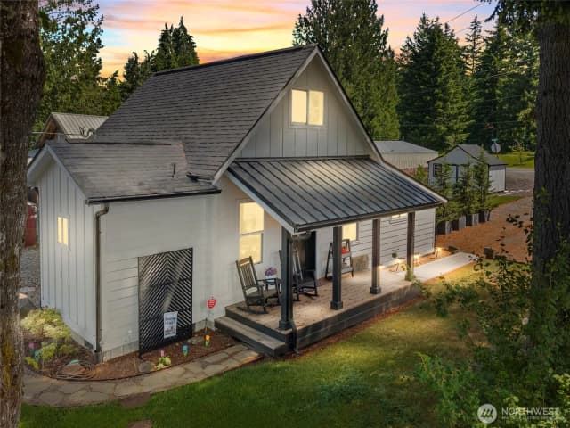 Property photo for 698 6th Avenue W, Tenino