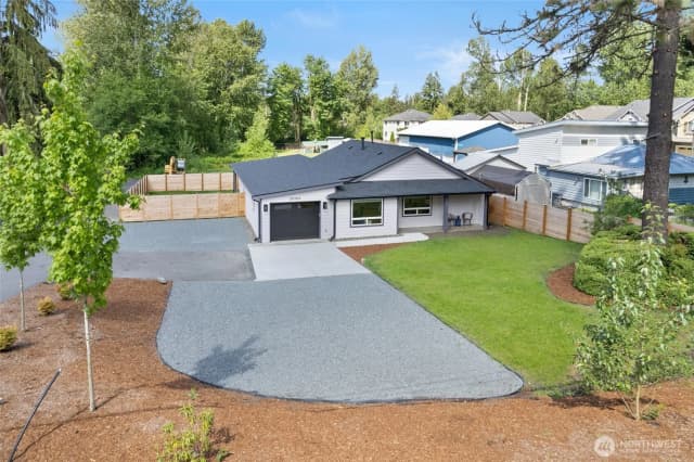 Property photo for 20103 75th Avenue Ne, Kenmore