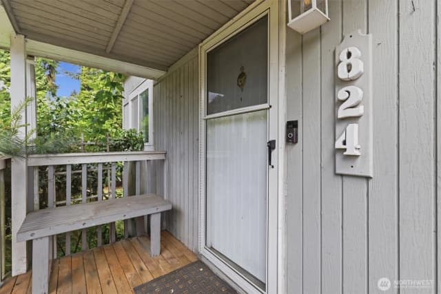 Property photo for 824 S 146th Street, Burien