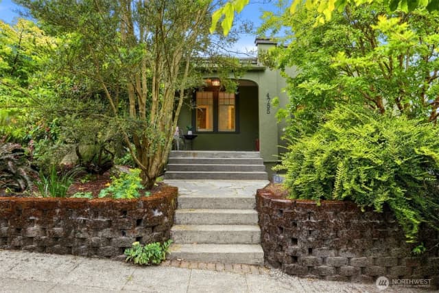 Property photo for 4755 39th Avenue S, Seattle