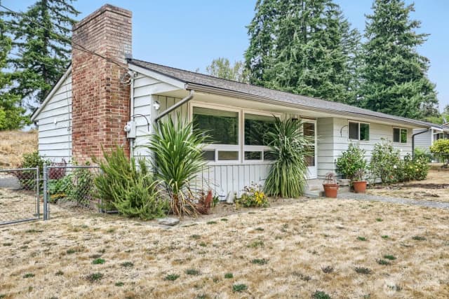 Property photo for 7525 200th St Sw, Lynnwood