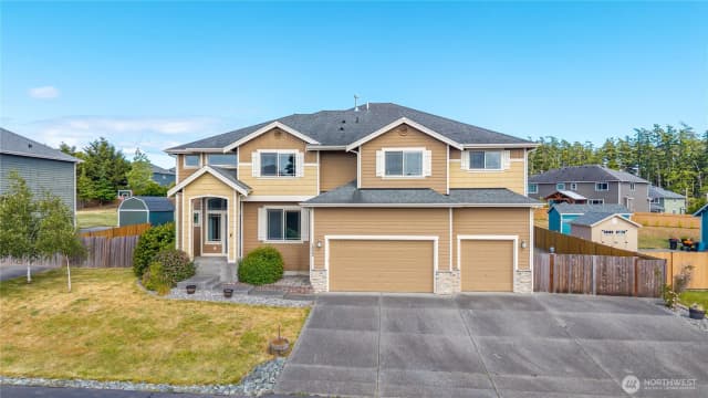 Property photo for 1033 Lyle Ridge Circle, Oak Harbor
