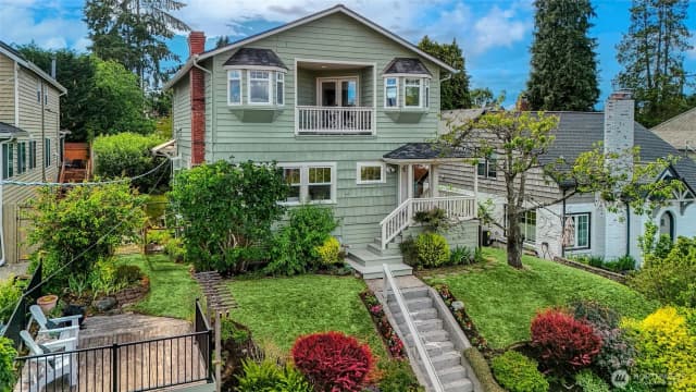 Property photo for 7347 19th Avenue Ne, Seattle