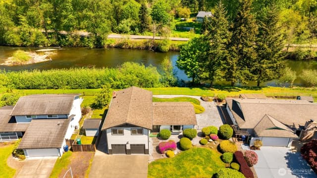 Property photo for 1816 Riverview Drive Ne, Auburn