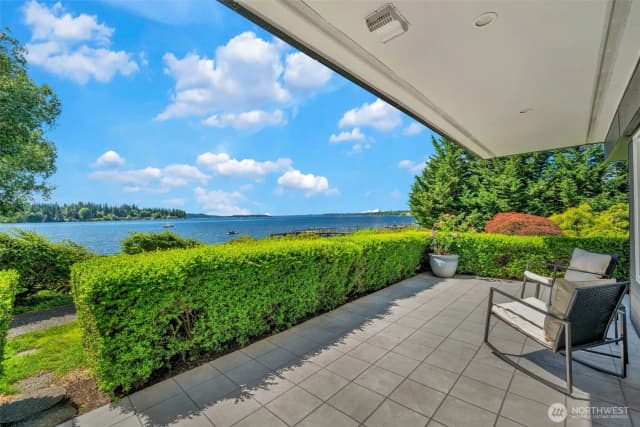 Property photo for 9201 Ne Juanita Drive #101, Kirkland