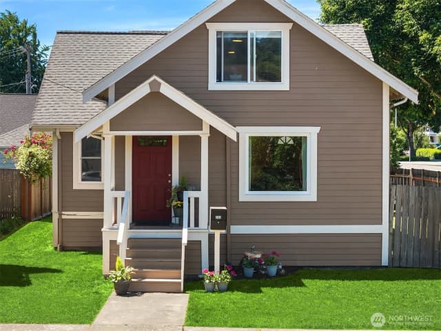 Property photo for 251 Meadow Avenue N, Renton