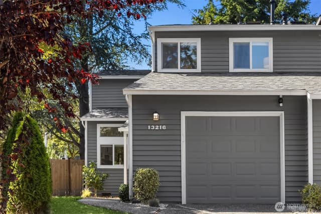 Property photo for 13216 Ne 139th Place, Kirkland