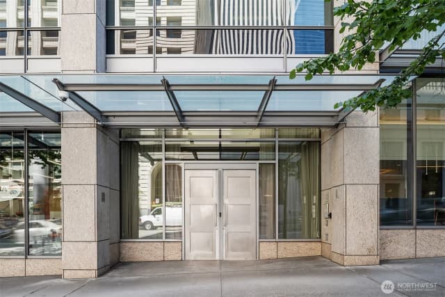 Property photo for 715 2nd Avenue #1505, Seattle