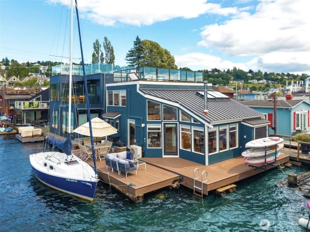 Property photo for 2031 Fairview Avenue E #i, Seattle