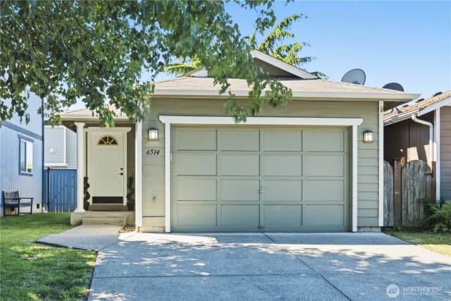 Property photo for 6514 79th Place Ne, Marysville