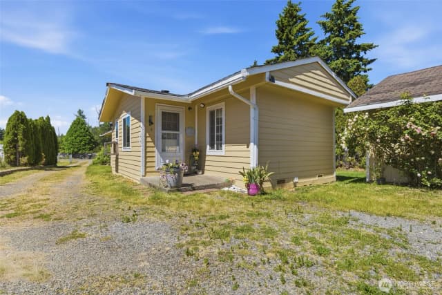 Property photo for 8516 Pepperidge Lane Se, Yelm