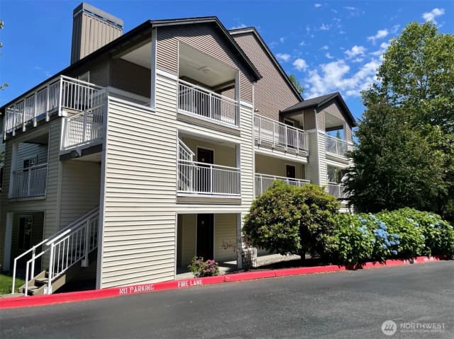 Property photo for 12303 Harbour Pointe Boulevard #cc202, Mukilteo