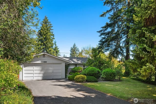 Property photo for 7920 Ne 26th Street, Medina
