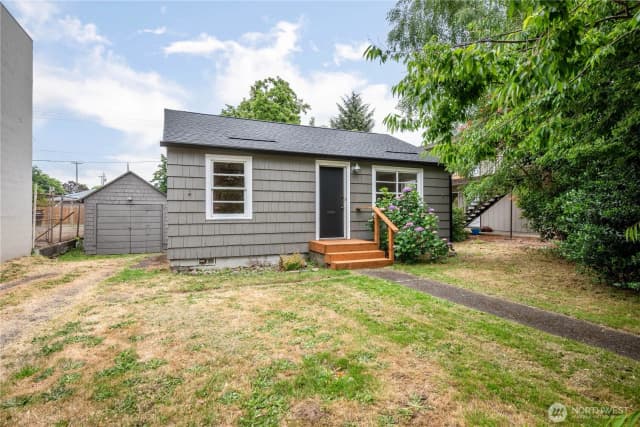 Property photo for 1158 10th Avenue, Longview