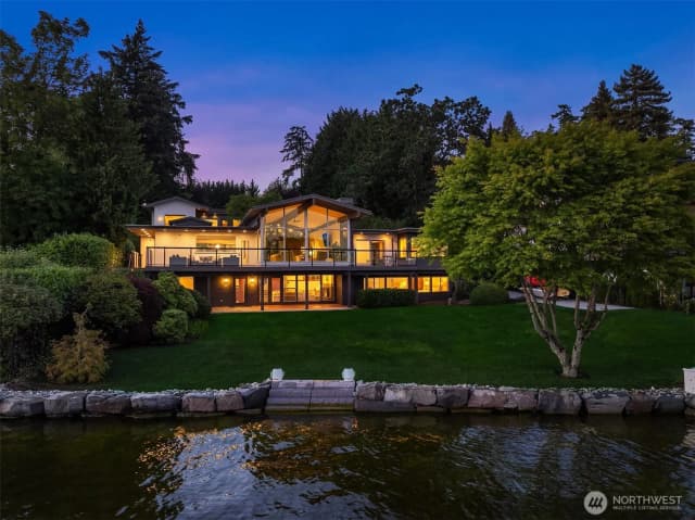 Property photo for 10929 Se Lake Road, Bellevue